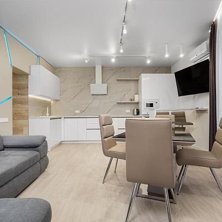 Pearl 45 Panoramic Sea View Apartment โอเดสซา ภายนอก รูปภาพ